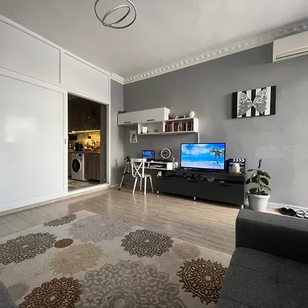Antalya'nin Merkezinde 1+1 Luks Daire شقة