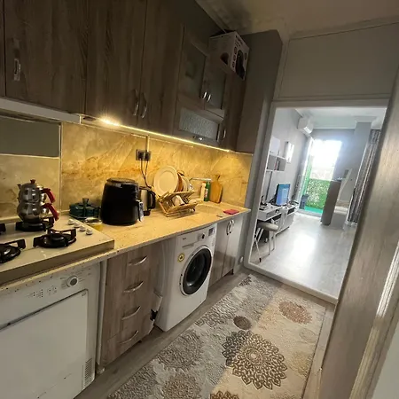 Apartament Antalya'nin Merkezinde 1+1 Luks Daire Antalya