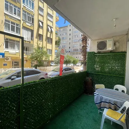 Antalya'nin Merkezinde 1+1 Luks Daire Appartement